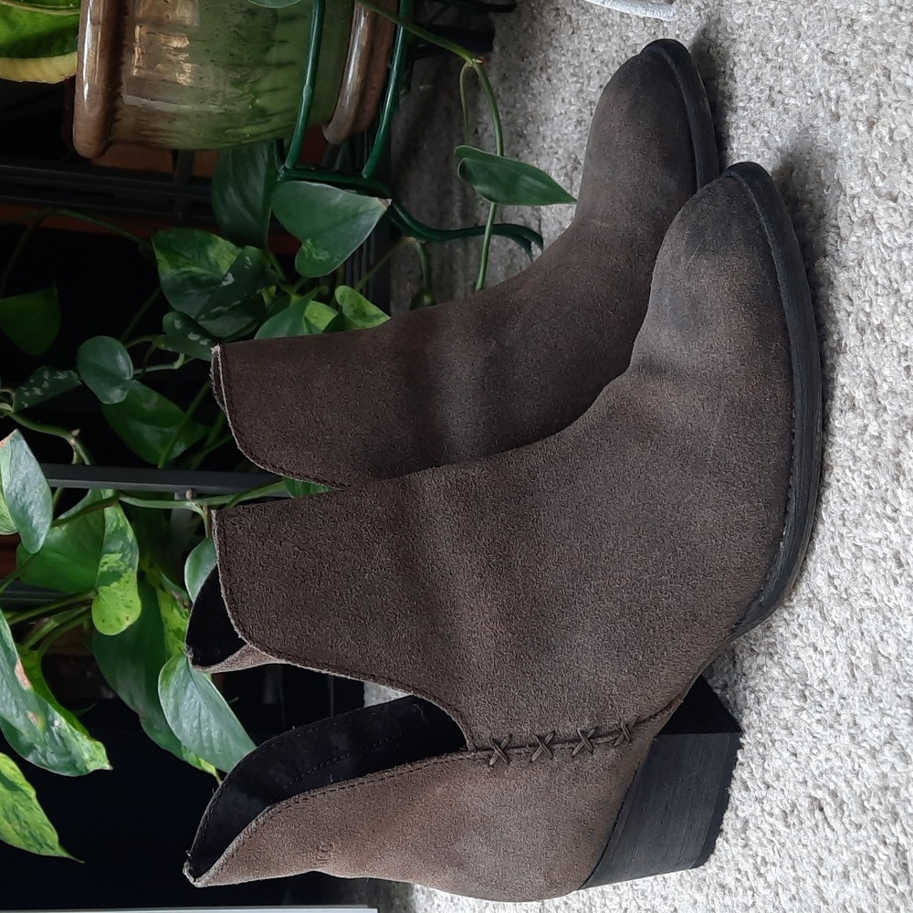 Musse & Cloud Genius Cue Brown Leather Ankle Booties